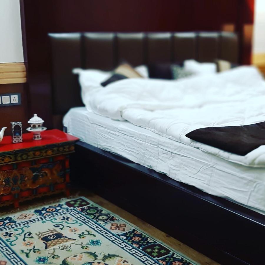 Ladakh Country Inn Leh Exteriör bild